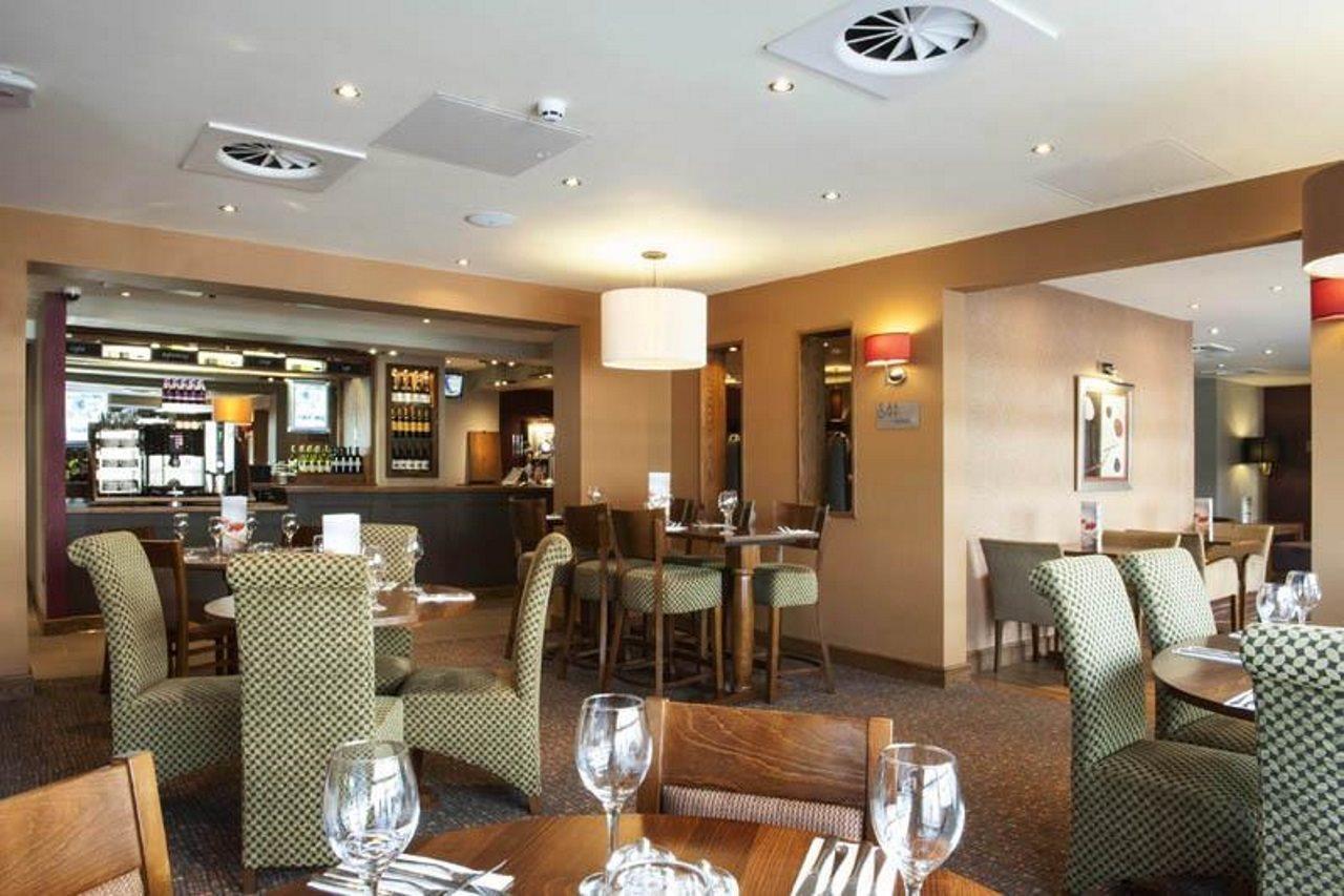 Premier Inn London Croydon Town Centre Экстерьер фото